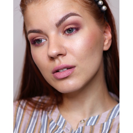 KASVOJEN KOROSTUSPALETTI / HIGHLIGHTER